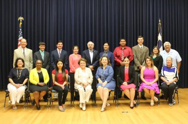 Rafael Guerra Family Scholarship Winners from Linn-San Manuel