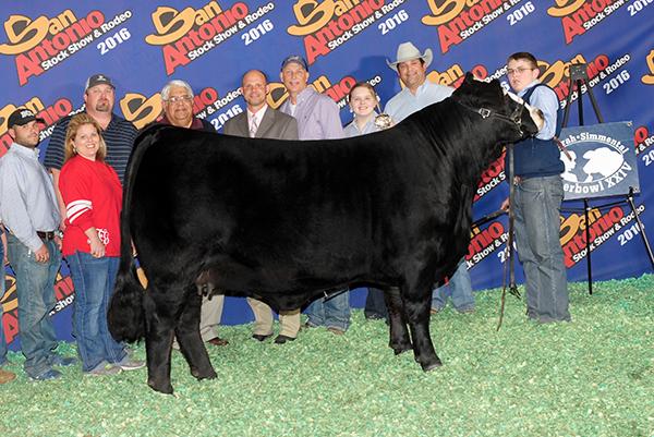 Champion daughter - LMC BBS Chloe won the $10,000 San Antonio show for Caleb Fuchs.